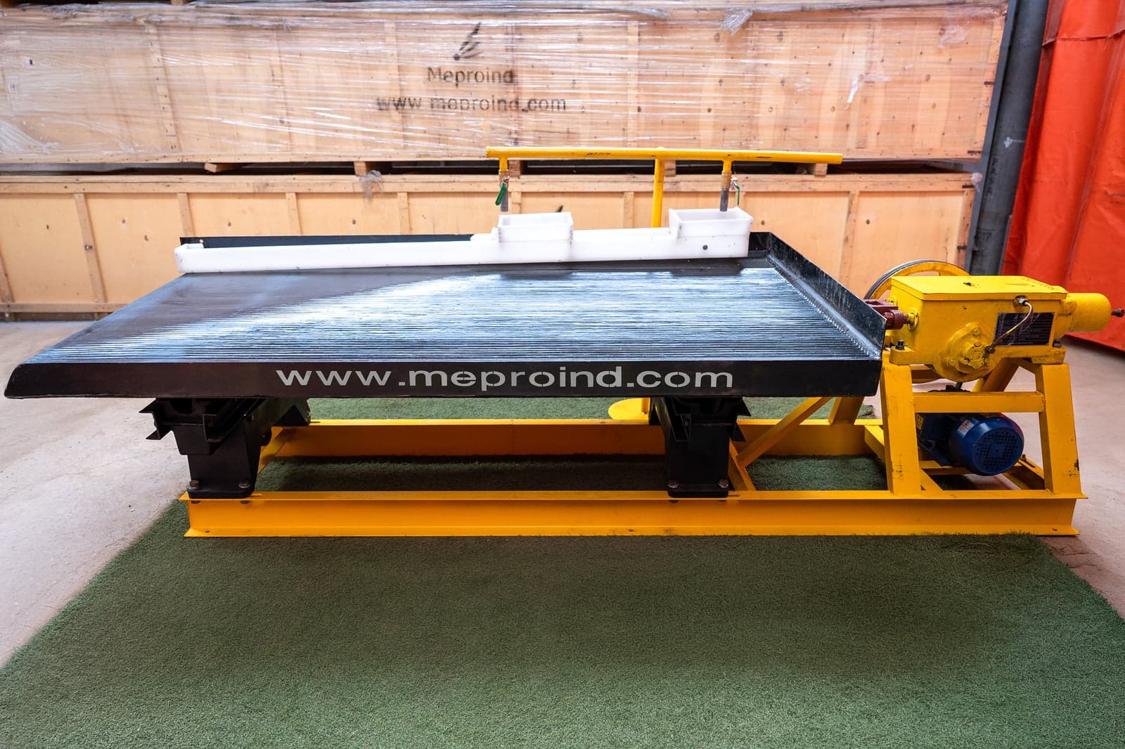 Mesa gravimétrica Meproind con sus componentes
