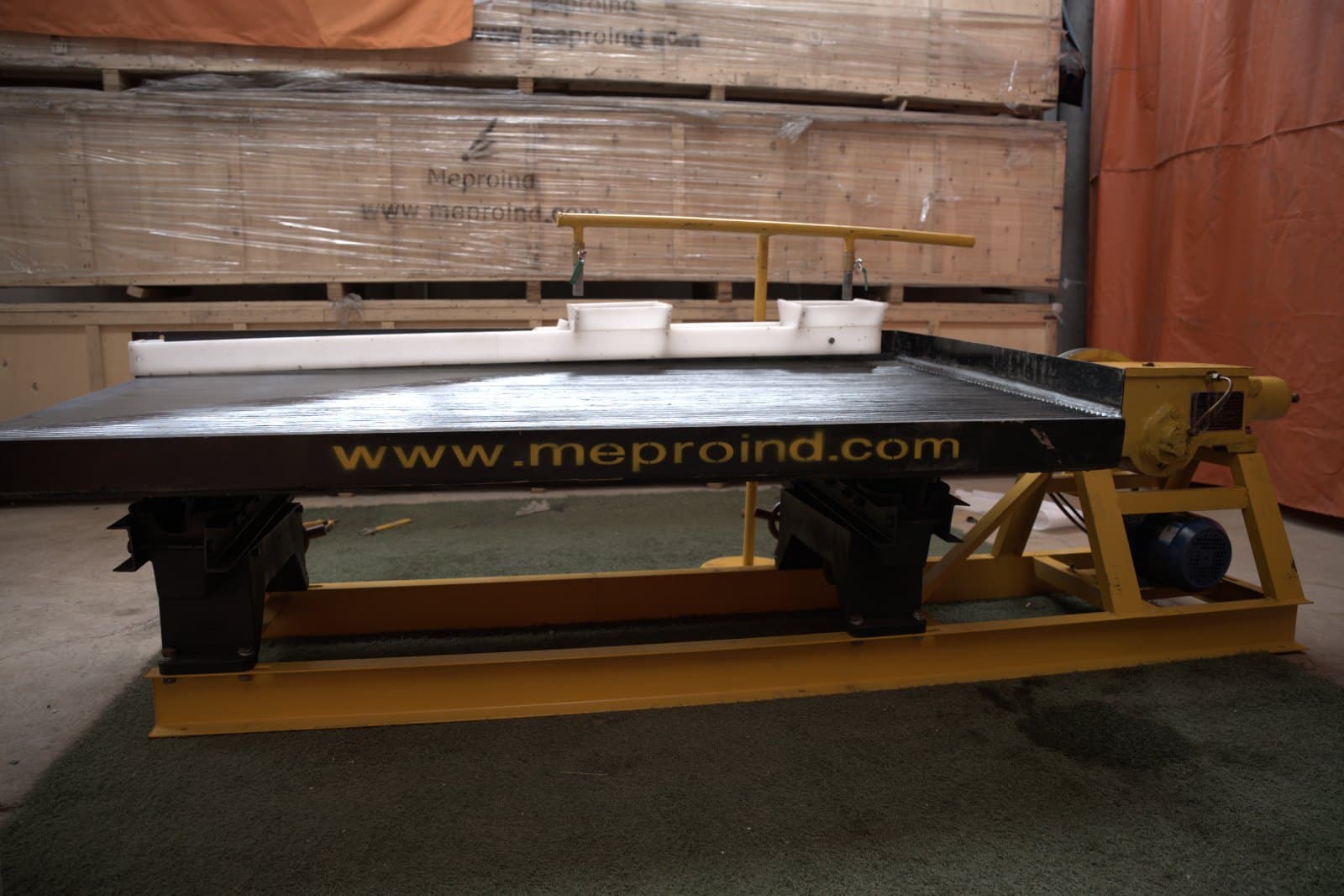 Mesa gravimétrica Meproind con sus componentes